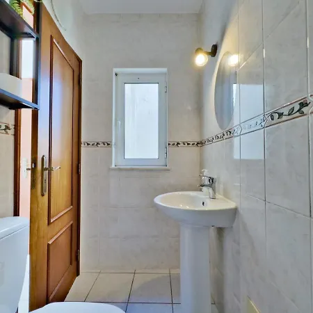 Room-4-you Apartment