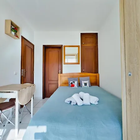 Room-4-you A 5minutos A Pe Da